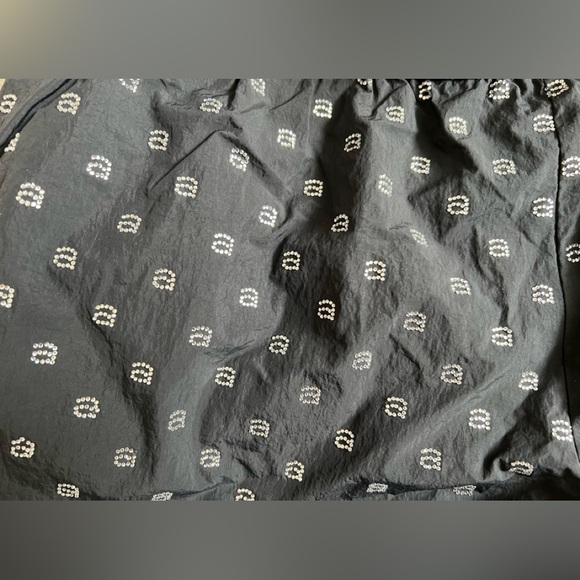 Alexander Wang hotfix marathon shorts in crinkle nylon - Picture 4 of 5